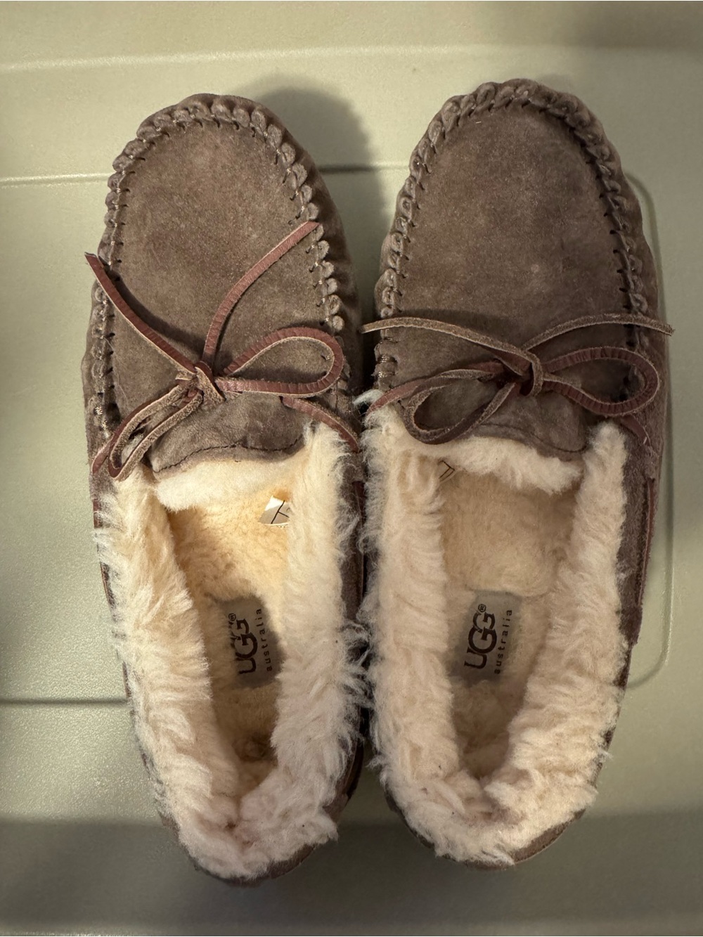 EUC UGG Slippers